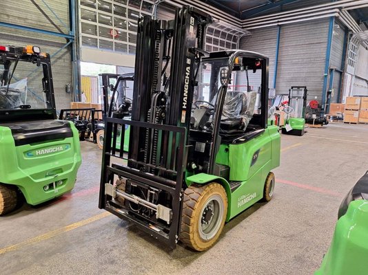 Empilhador de contrapeso 4 rodas Hangcha AE35-I - 1
