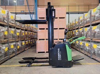 Levantador com plataforma dobrável Hangcha CDD16-AC2S-LI