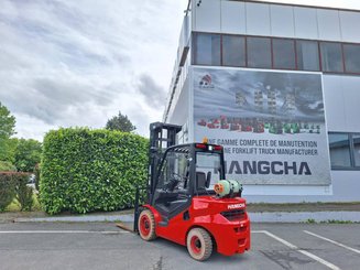 Empilhador de contrapeso 4 rodas Hangcha XF35G-2