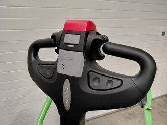 Porta-paletes eléctrico com condutor transportado Hangcha CBD20-AC2S-i