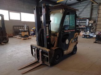 Empilhador de contrapeso 4 rodas Caterpillar GP18N2
