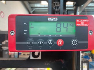 Stacker com condutor a pé Yale Gerbeur accompagnant avec pesage Ravas