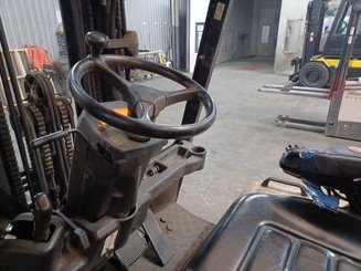 Empilhador de contrapeso 4 rodas Caterpillar EP25K-PAC