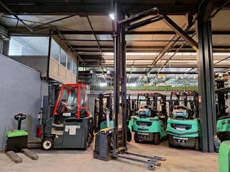Stacker com condutor a pé Mitsubishi SBP16N2I