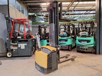 Stacker com condutor a pé Mitsubishi SBP16N2I