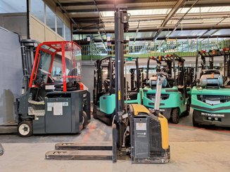 Stacker com condutor a pé Mitsubishi SBP16N2I