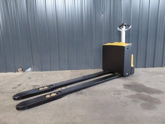 Porta-paletes eléctrico com condutor a pé Caterpillar NPP20N2 - 1