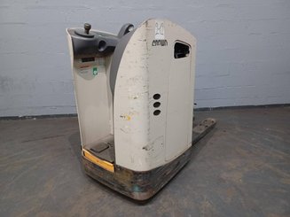 Porta-paletes eléctrico com condutor transportado Crown RT4020-2.0