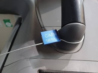 Porta-paletes eléctrico com condutor transportado Crown RT4020-2.0