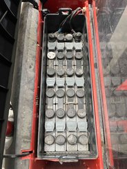 Stacker com condutor a pé Loc A12ETDVC29 - 3