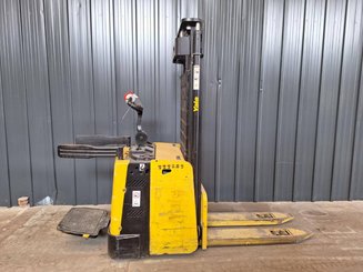 Stacker Yale MS12X