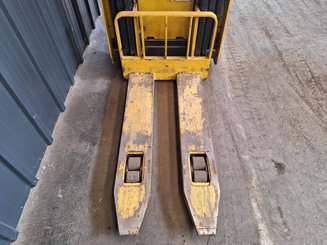 Stacker Yale MS12X