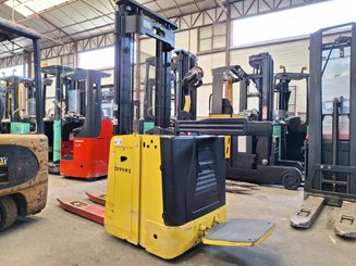 Stacker com condutor transportado Hyster S1.5S