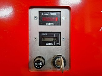 Trator de reboque STI PTA1