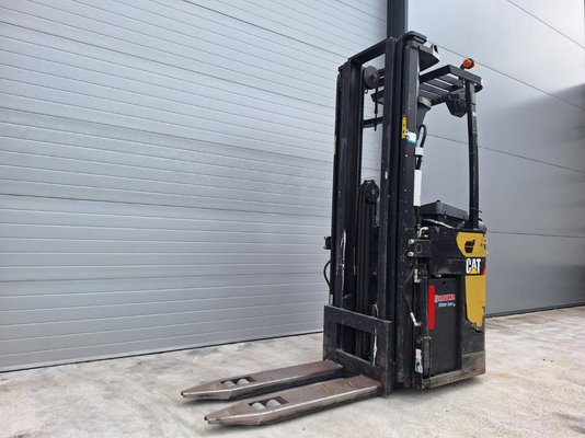 Stacker com condutor transportado Caterpillar NSR20N - 1