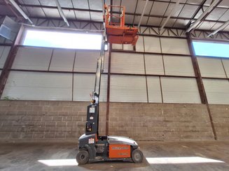 Plataforma com mastro vertical JLG TOUCAN DUO