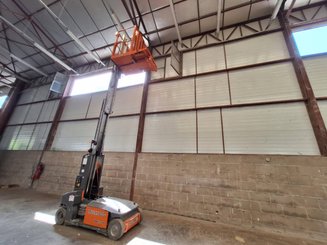 Plataforma com mastro vertical JLG TOUCAN DUO