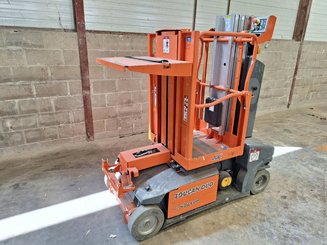 Plataforma com mastro vertical JLG TOUCAN DUO