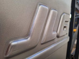 Plataforma com mastro vertical JLG 20MVL