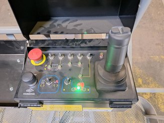 Plataforma de braço articulado Hangcha GTHZ170