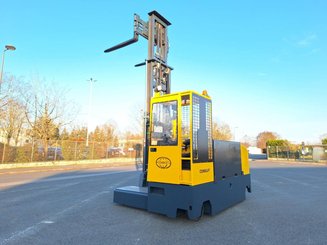 Empilhador retráctil de 4 direcções Combilift ESL3545