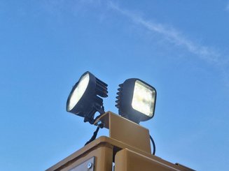 Empilhador retráctil de 4 direcções Combilift ESL3545
