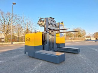 Empilhador retráctil de 4 direcções Combilift ESL3545