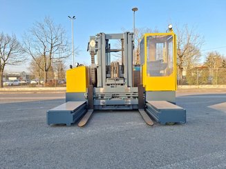 Empilhador retráctil de 4 direcções Combilift ESL3545
