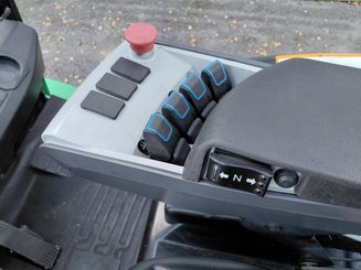 Empilhador de contrapeso 4 rodas Hangcha X70i( CPD70-XC5-I)