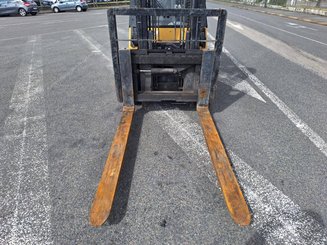 Empilhador de contrapeso 4 rodas Caterpillar GP50K