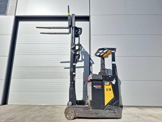 Empilhador retráctil Caterpillar NR16N2