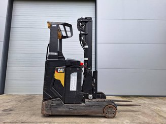 Empilhador retráctil Caterpillar NR16N2