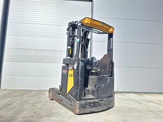 Empilhador retráctil Caterpillar NR16N2