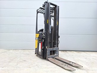 Stacker com condutor transportado Caterpillar NSR20N - 2