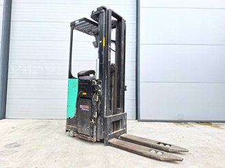 Stacker com condutor transportado Caterpillar NSR20N - 1