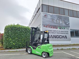 Empilhador de contrapeso 4 rodas Hangcha XC35i