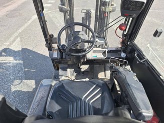 Empilhador de contrapeso 3 rodas Caterpillar EP16NT