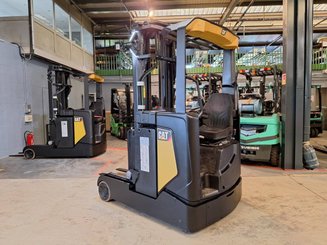 Empilhador retráctil Caterpillar NR16N2 - 1