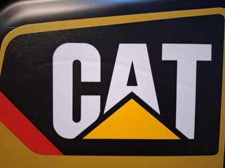 Empilhador retráctil Caterpillar NR16N2