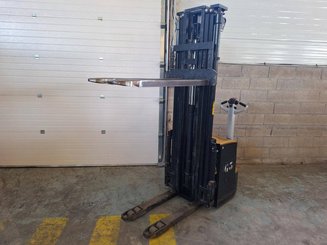Stacker com condutor a pé Caterpillar NSP16N2 - 2