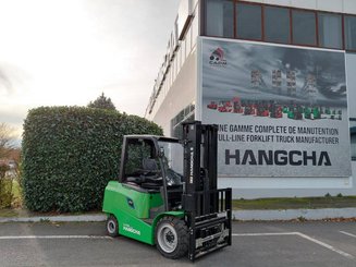 Empilhador de contrapeso 4 rodas Hangcha AE30-I