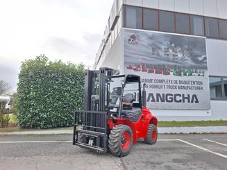 Carreta elevadora todo terreno Hangcha TT25-2 - 1