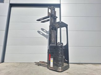 Stacker com condutor transportado Caterpillar NSR16NI - 8