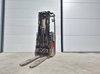 Stacker com condutor transportado Caterpillar NSR16NI - 1