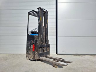 Stacker com condutor transportado Caterpillar NSR16NI - 11