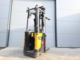 Stacker com condutor transportado Caterpillar NSR20N