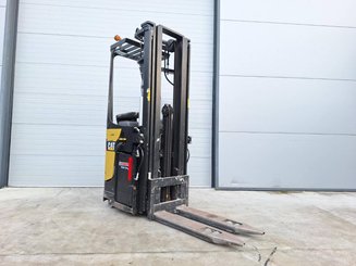 Stacker com condutor transportado Caterpillar NSR20N - 1