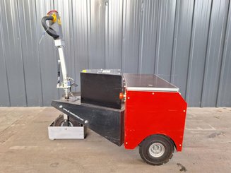 Trator de reboque STI PTA2A