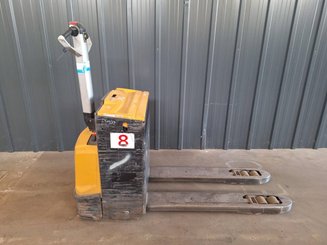 Porta-paletes eléctrico com condutor a pé Caterpillar NPP20N2