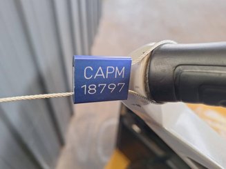 Porta-paletes eléctrico com condutor a pé Caterpillar NPP20N2E